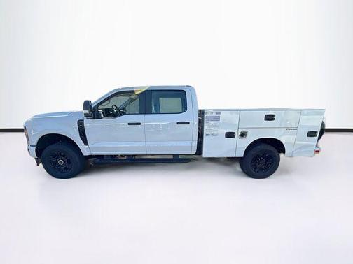 Oxford White 2026 Ford F-350 XL