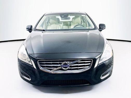 2013 Volvo S60 T5 Premier