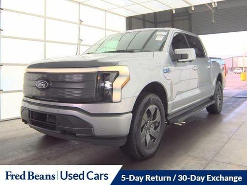 2024 Ford F-150 Lightning LARIAT