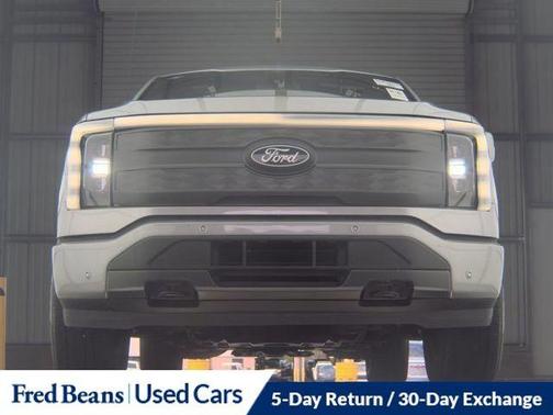 2024 Ford F-150 Lightning LARIAT