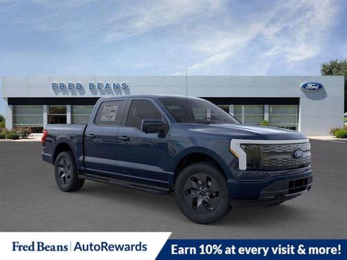 2025 Ford F-150 Lightning LARIAT