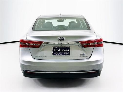 2018 Toyota Avalon Hybrid Limited