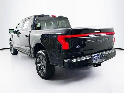 2023 Ford F-150 Lightning LARIAT
