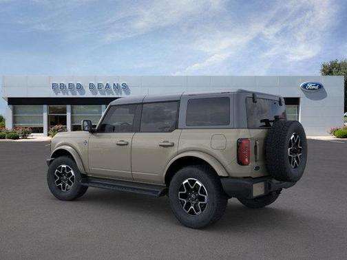 2025 Ford Bronco Outer Banks