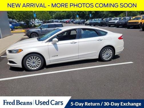 2015 Ford Fusion Hybrid SE