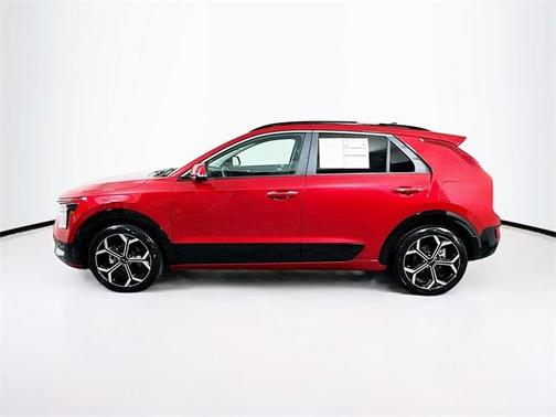 2024 Kia Niro SX Touring