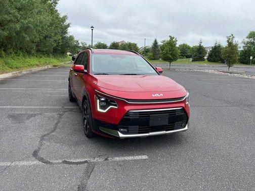 2024 Kia Niro SX Touring