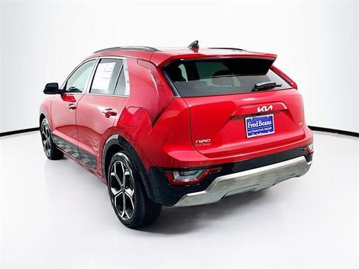 2024 Kia Niro SX Touring
