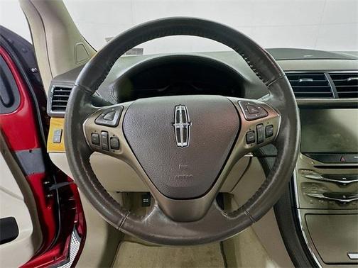 2013 Lincoln MKX Base
