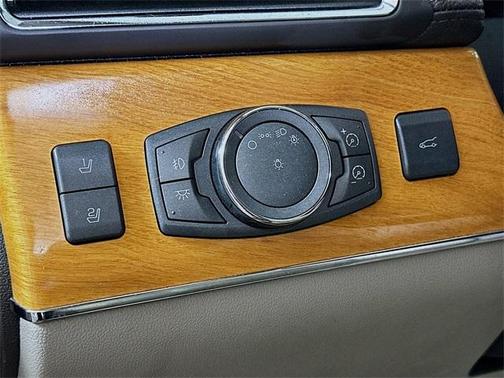 2013 Lincoln MKX Base