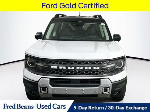 Oxford White 2025 Ford Bronco Sport Badlands