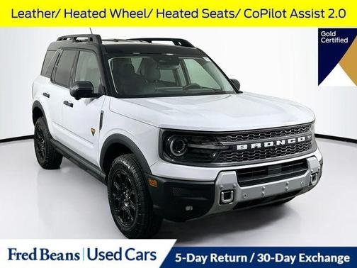 Oxford White 2025 Ford Bronco Sport Badlands