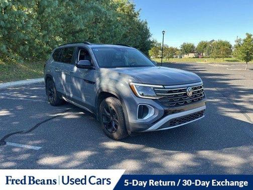 2024 Volkswagen Atlas 2.0T Peak Edition SE w/Technology