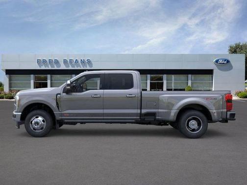2026 Ford F-350 Lariat Super Duty