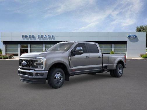 2026 Ford F-350 Lariat Super Duty
