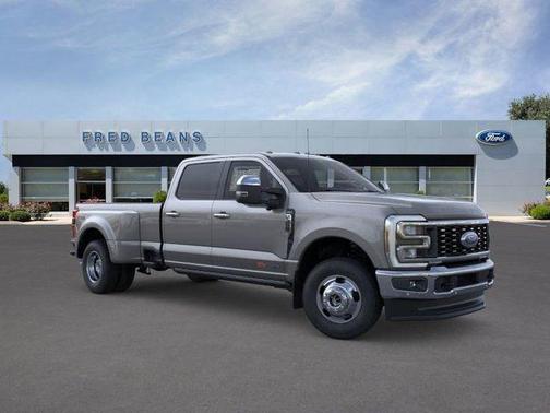 2026 Ford F-350 Lariat Super Duty