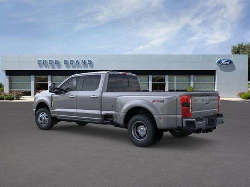2026 Ford F-350 Lariat Super Duty