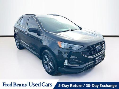 Black Metallic 2022 Ford Edge SEL