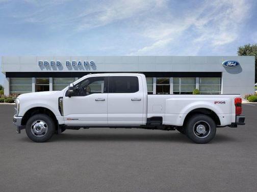 2026 Ford F-350 Lariat Super Duty