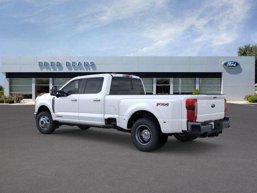 2026 Ford F-350 Lariat Super Duty