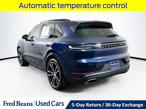2024 Porsche Cayenne Base