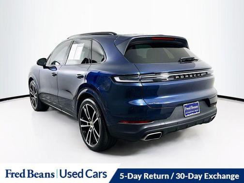 2024 Porsche Cayenne Base