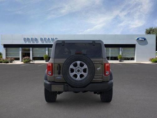 Gray 2026 Ford Bronco Big Bend