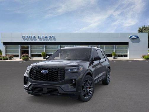 Black Metallic 2026 Ford Explorer ST-Line