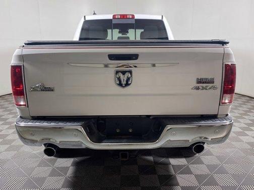Photo 5 of 41 of 2016 RAM 1500 Big Horn