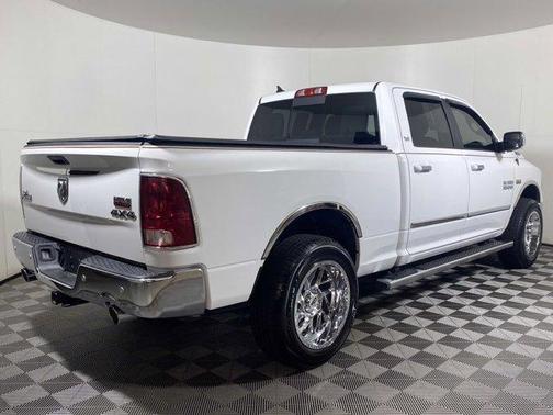 Photo 2 of 41 of 2016 RAM 1500 Big Horn