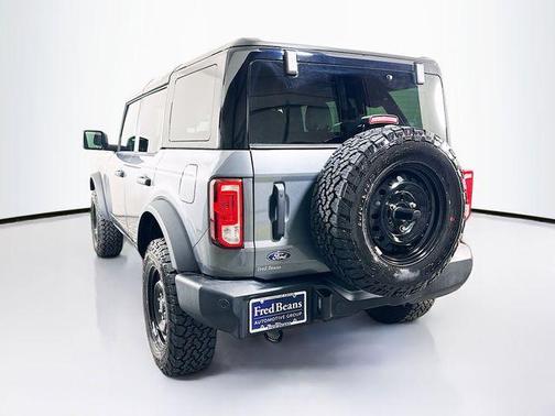 Gray Metallic 2026 Ford Bronco Big Bend
