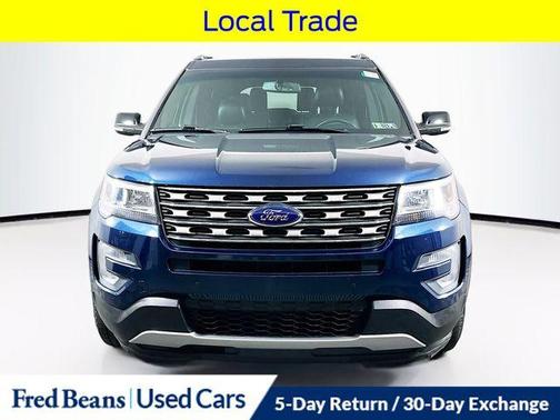 Blue Jeans Metallic 2017 Ford Explorer XLT