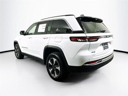 2022 Jeep Grand Cherokee 4xe Base