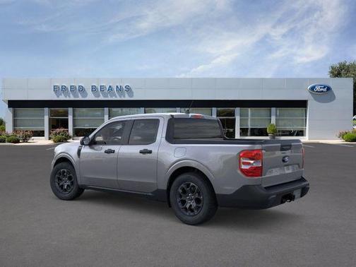 Gray Metallic 2026 Ford Maverick XLT