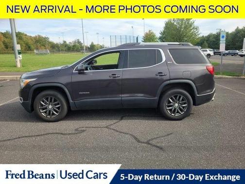 2017 GMC Acadia SLT-1