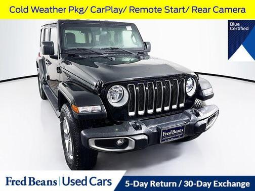 Black Clearcoat 2022 Jeep Wrangler Unlimited Sahara