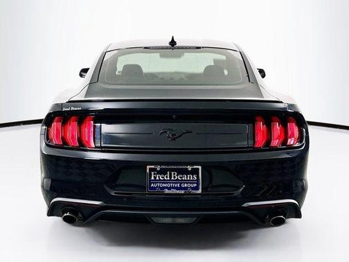 2021 Ford Mustang EcoBoost Premium