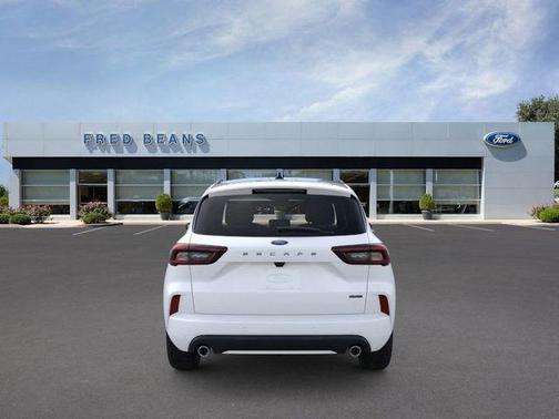 2025 Ford Escape ST-Line Elite
