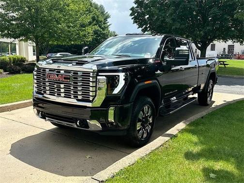 2025 GMC Sierra 2500 Denali