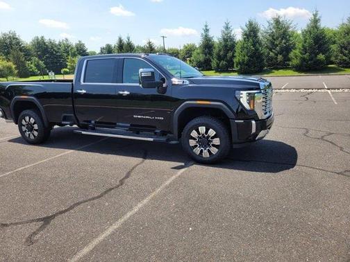 2025 GMC Sierra 2500 Denali