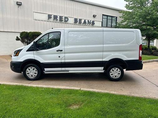 Oxford White 2024 Ford Transit-250 Base