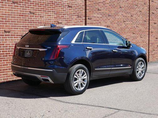 2022 Cadillac XT5 Premium Luxury