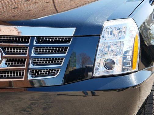 2013 Cadillac Escalade Luxury