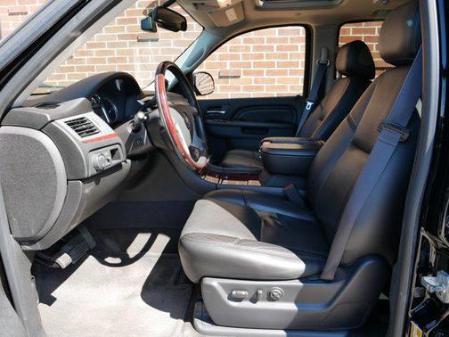 2013 Cadillac Escalade Luxury