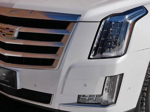 2018 Cadillac Escalade ESV Premium Luxury