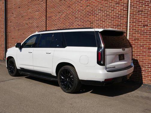 2022 Cadillac Escalade ESV Sport Platinum
