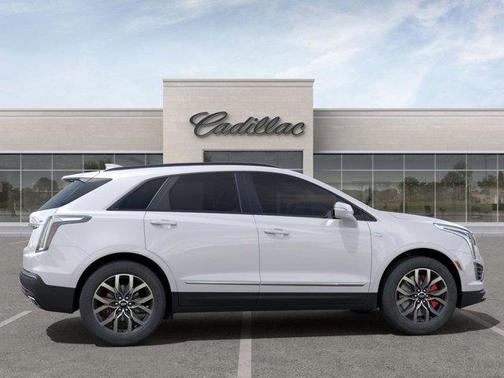 2025 Cadillac XT5 Sport