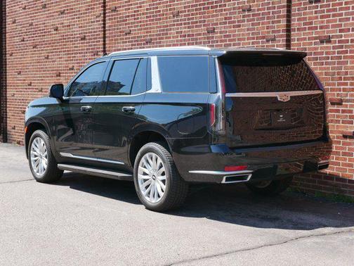 2022 Cadillac Escalade Luxury