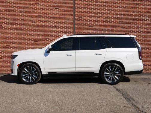 2023 Cadillac Escalade Sport