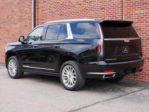 2022 Cadillac Escalade Premium Luxury